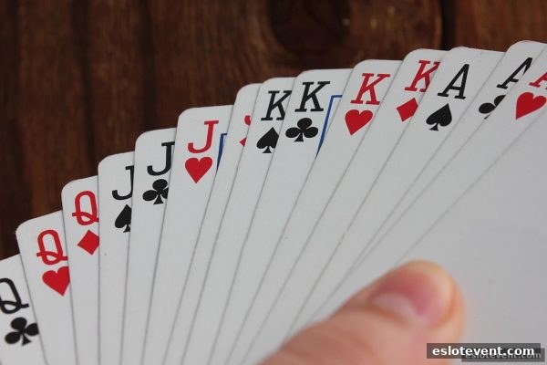 电子游艺厅娱乐活动中的飞禽走兽血战麻将：规则解析与思维进阶