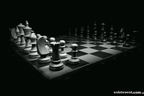 电子游艺厅娱乐活动中的扑克底牌制胜法则：支付宝充值助你快速进阶